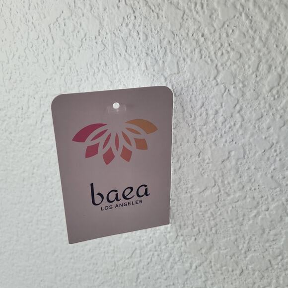 Baea Thermal Waffle Knit V-neck Tiered Bell Sleeve Top Size Medium Boho Bohemian - Picture 7 of 7